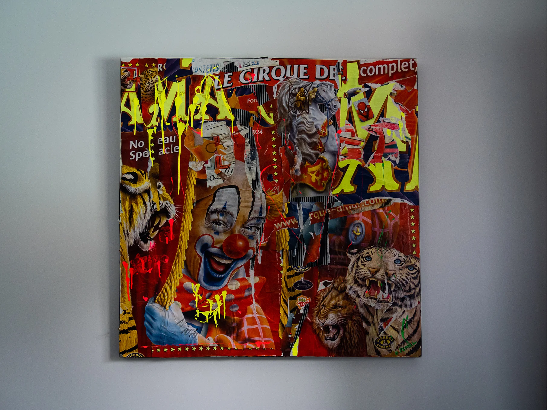 Collage sur toile